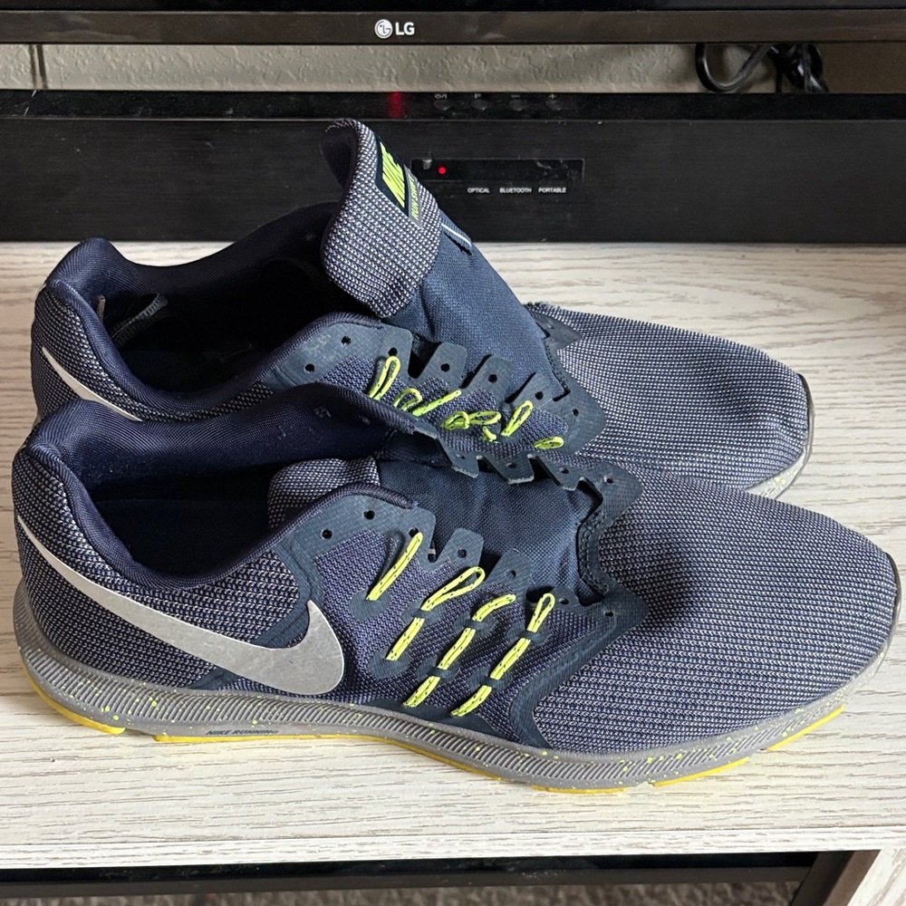 Nike Black and Lime Green Running Shoes